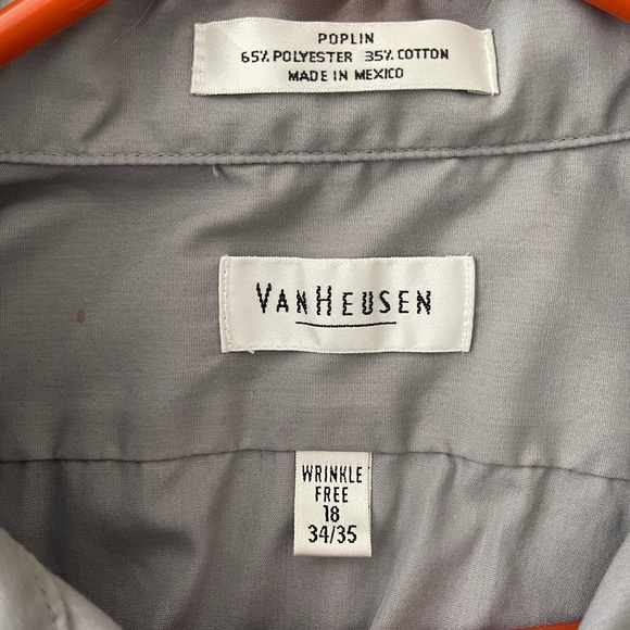 Van Heusen dress shirt - Picture 2 of 2